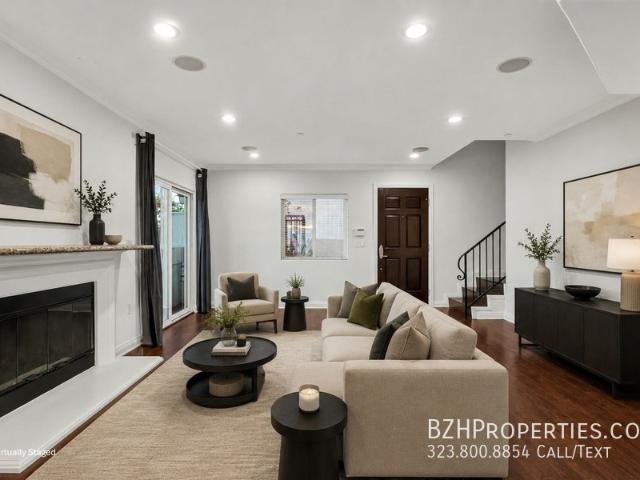 Gorgeous Townhome with Designer Kitchen, Private Garage & Storage