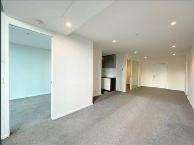 Gorgeous Two Bedroom Apartment in The Heart of Southbank!