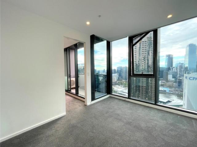 Gorgeous Two Bedroom Apartment in The Heart of Southbank!