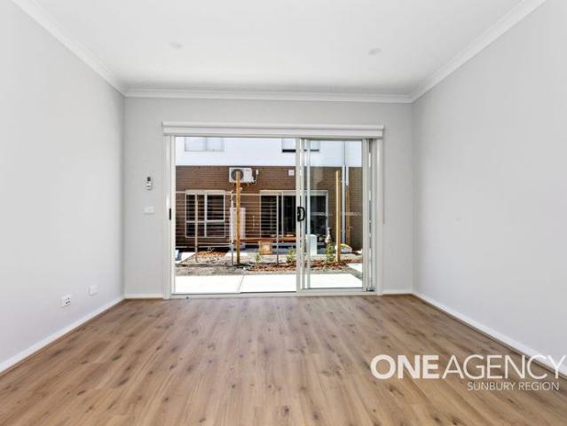 Gorgeous Unit in Prime Location