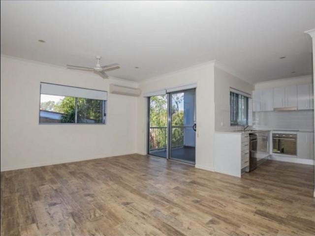 Gorgeous Unit in Ultra Convenient Location