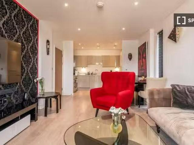Gorgeous Wembley Flat
