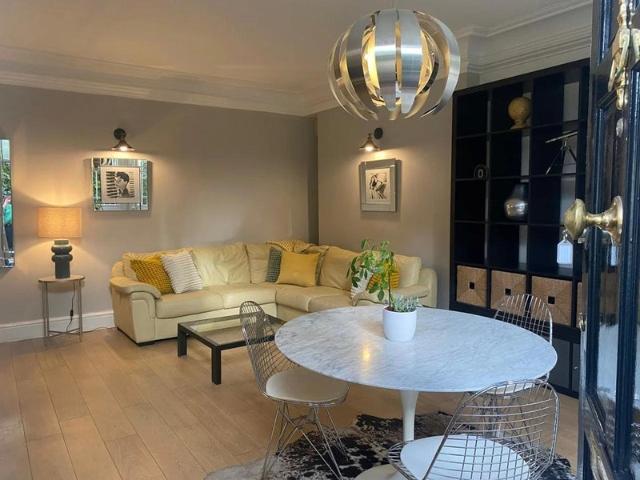 Gorgeous Abbey Road apt, 2 Bedroom, 5 mins to tube