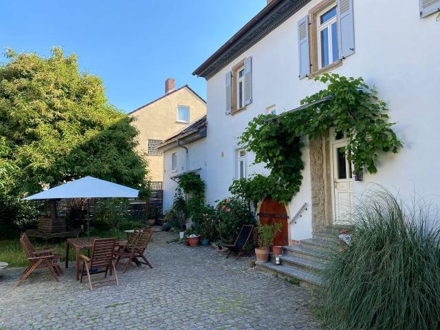 Gorgeous and nice House in Mainz fully equipped, Mainz Amsterdam Apartments for Rent