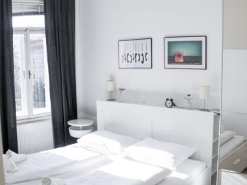 Gorgeous and nice studio conveniently located, Vienna Amsterdam Apartments for Rent