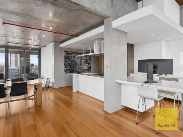 GORGEOUS APARTMENT IN CENTRAL LOCATION