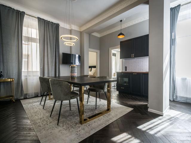 Gorgeous apartment in a GREAT location, Frankfurt Amsterdam Apartments for Rent