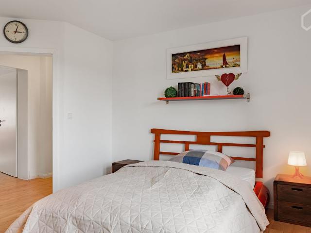 Gorgeous, awesome suite in Duisburg, Duisburg Amsterdam Apartments for Rent