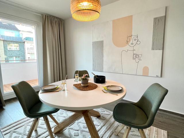 Gorgeous, business flat in Düsseldorf Little Tokyo, Dusseldorf Amsterdam Apartments for Rent