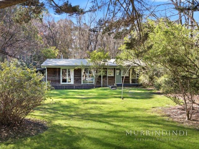 Gorgeous Cedar Cottage Nestled on a Level 2522sqm Block Backing the Beautiful Steavenson River!