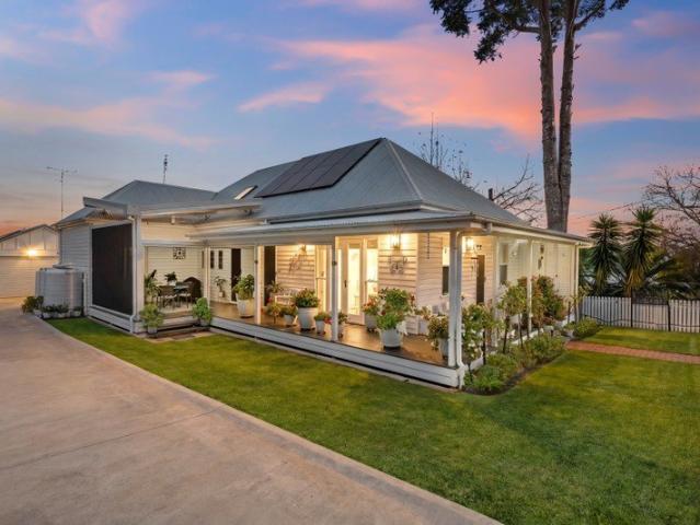 Gorgeous circa 1910's cottage extensively renovated