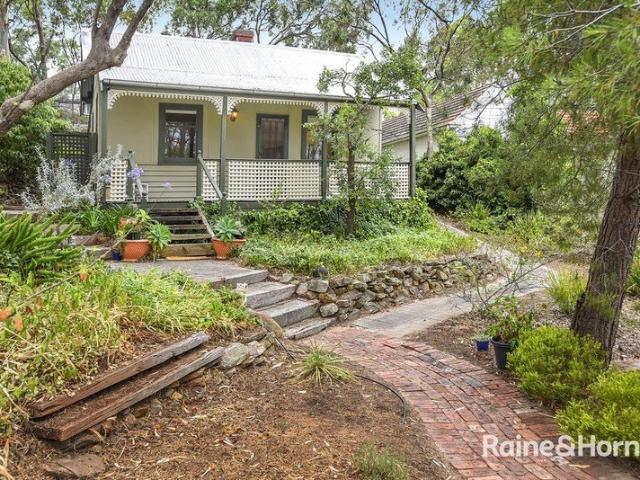 Gorgeous Country Cottage with Character & Wildlife SIX MONTH LEASE