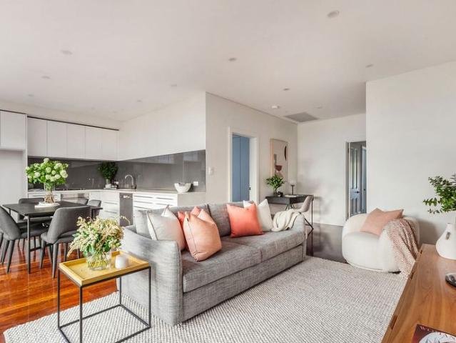GORGEOUS CUL DE SAC LOCATION