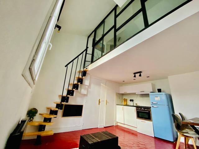 Gorgeous Duplex in Paris 9th District, Opera Cadet Area