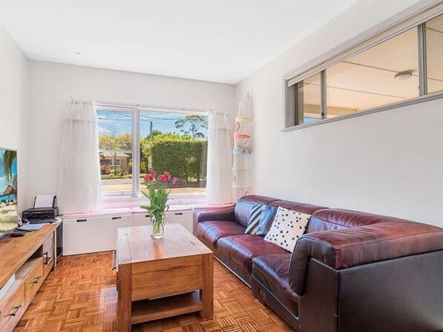 Gorgeous Family Home for Rent in a Tranquil Neighborhood!