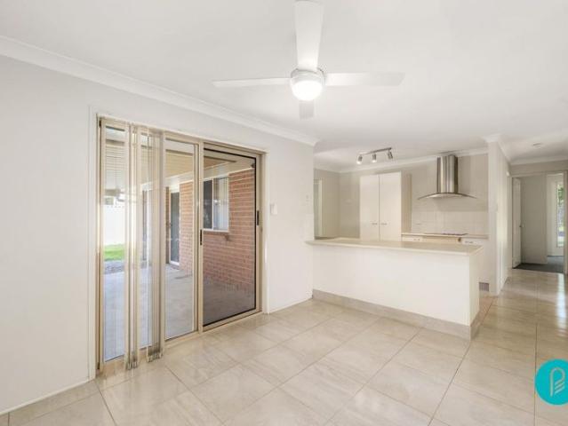 GORGEOUS FAMILY HOME IN THE PRIME LOCATION!