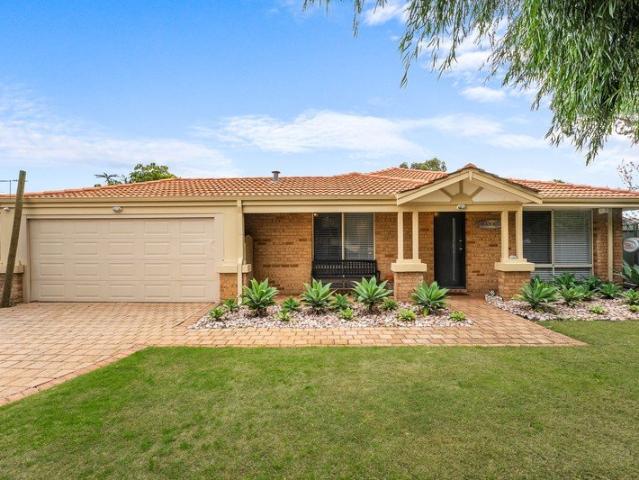 GORGEOUS FAMILY HOME IN BEACHSIDE LOCATION