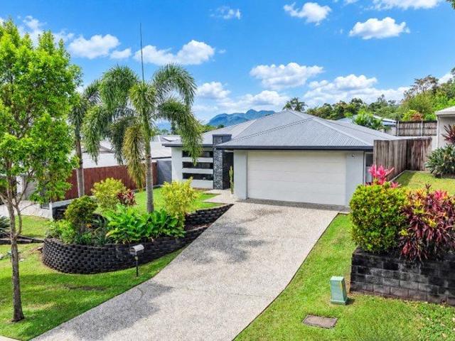 Gorgeous family home in perfect, elevated position with breathtaking panoramic views !