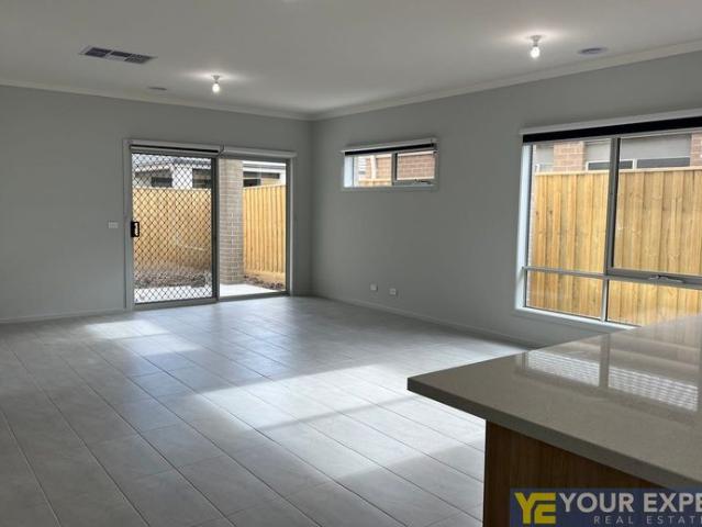 Gorgeous family Home In Smiths Lane Estate!