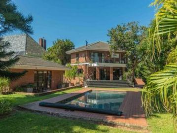 gorgeous family home or air b&b