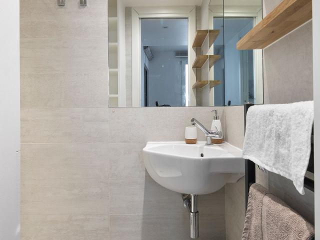 Gorgeous, fashionable apartment great view!, Paris Amsterdam Apartments for Rent