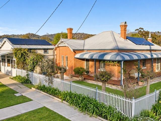 Gorgeous Federation Home Plus Shopfront