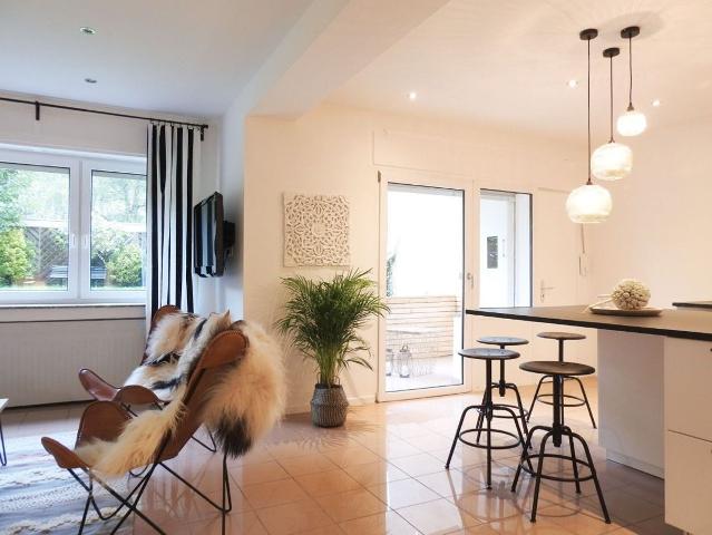 Gorgeous flat at Ruhrallee in Essen, Essen Amsterdam Apartments for Rent