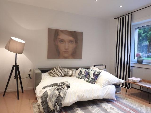Gorgeous flat at Ruhrallee in Essen, Essen Amsterdam Apartments for Rent