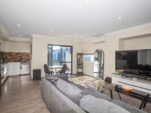 Gorgeous Fully Furnished Top Floor Apartment with Private Balcony!