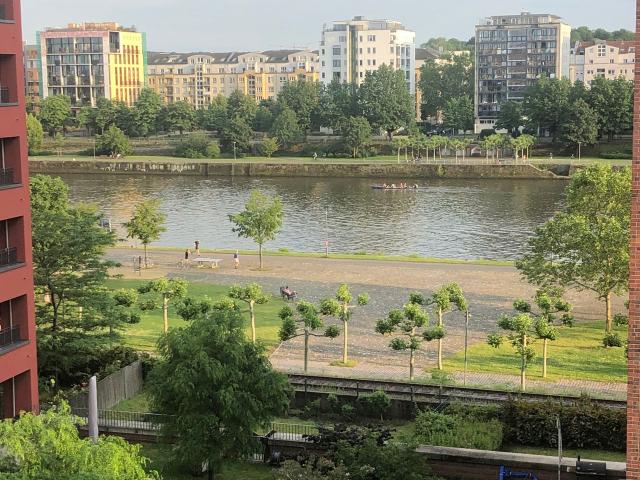 Gorgeous, great studio in Frankfurt am Main, Frankfurt Amsterdam Apartments for Rent