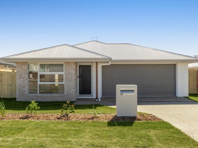 Gorgeous Home In Beautiful Family Friendly Estate!