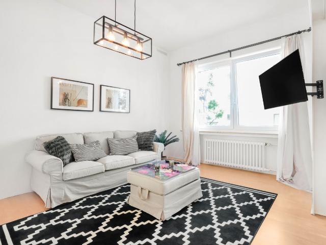 Gorgeous home in the centre of Düsseldorf, Dusseldorf Amsterdam Apartments for Rent