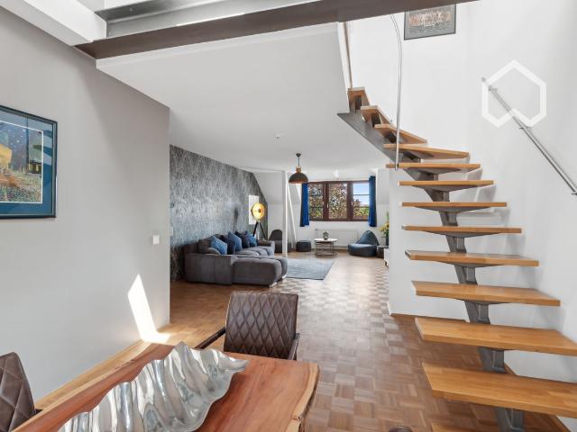 Gorgeous, neat masonette, 2 Bed, 2 Bathrooms Dusseldorf Amsterdam Apartments for Rent