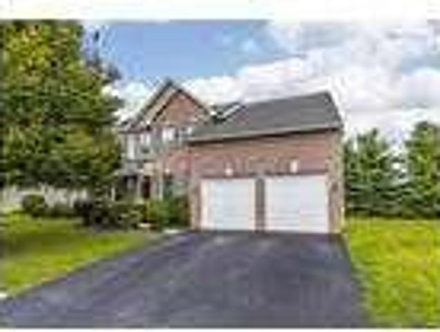 Gorgeous New Market, 4 bedroom, 3.50 bath