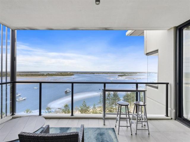 Gorgeous Oceanview 2 Bedrooms 2 Bathrooms 2 carparks in Labrador!