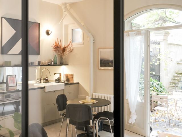 Gorgeous & perfect apartment close to park, Paris Amsterdam Apartments for Rent