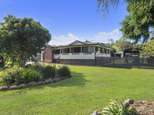ENVIABLE SPACE FOR MULTI GENERATION LIVING IN SOUGHT AFTER LOCALE