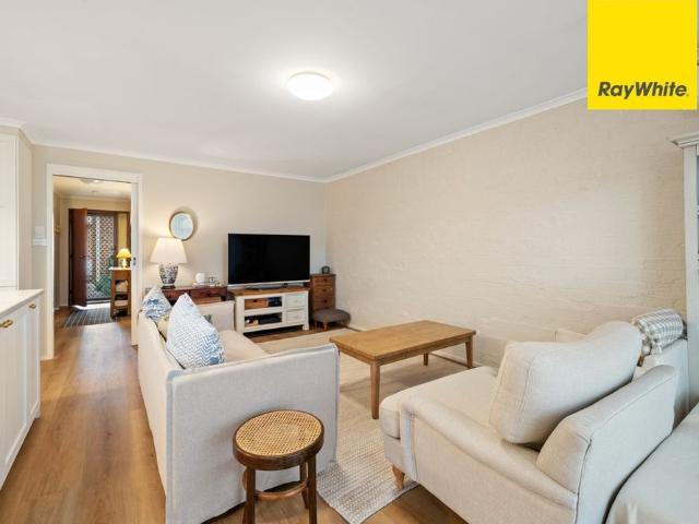 Gorgeous Renovated Townhouse