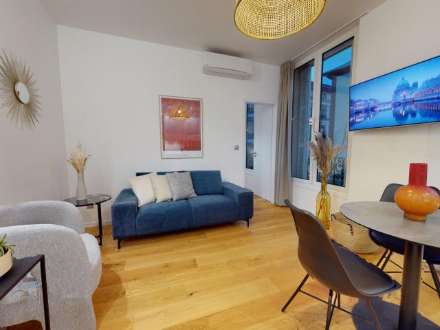 Gorgeous & spacious 1 BR Apartment in Historic Strasbourg GUTENBERG 2