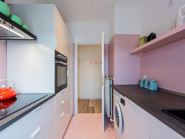 Gorgeous spacious rooftop studio in Kreuzberg Wrangelkiez, Berlin Amsterdam Apartments for Rent