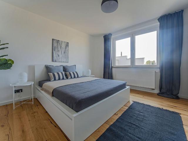 Gorgeous, spacious suite in Düsseldorf, Dusseldorf Amsterdam Apartments for Rent