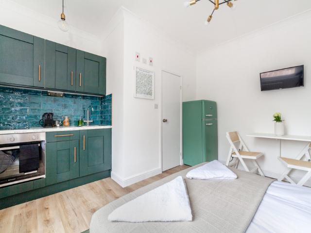 Gorgeous Studio Flat, Finsbury Park 08