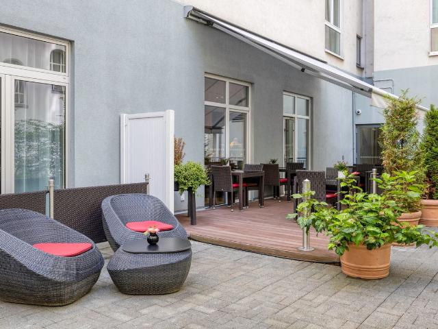 Gorgeous studio in Charlottenburg, Berlin Amsterdam Apartments for Rent