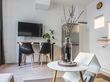 Gorgeous studio in Düsseldorf, Dusseldorf Amsterdam Apartments for Rent