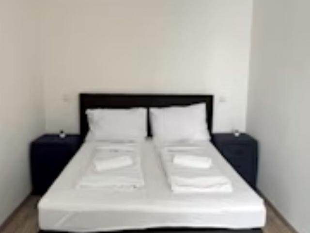Gorgeous studio in vibrant neighbourhood, Vienna Amsterdam Apartments for Rent