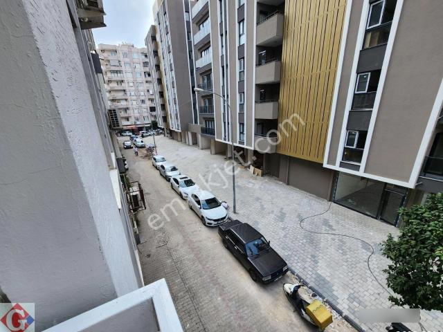 Görgün'den Cemalpaşa Aski Sokağı'nda 3+1 135m2 Gb Bakımlı Daire