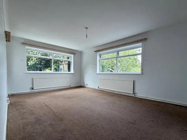 Goring Street, Goring by Sea, BN12 2 bedroom flat to rent
