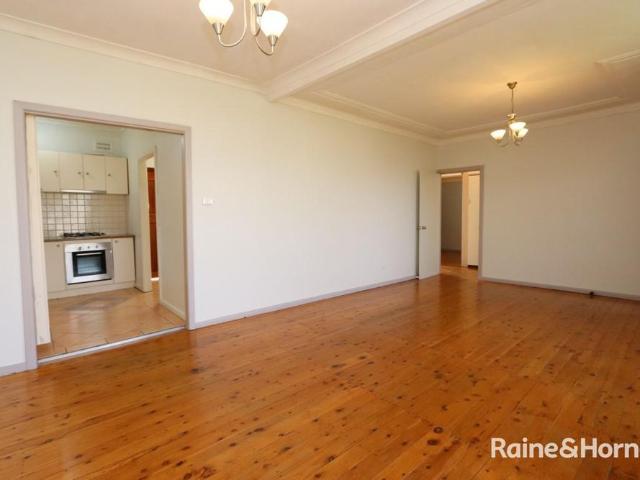 Gormans Hill Available 23/9/2026