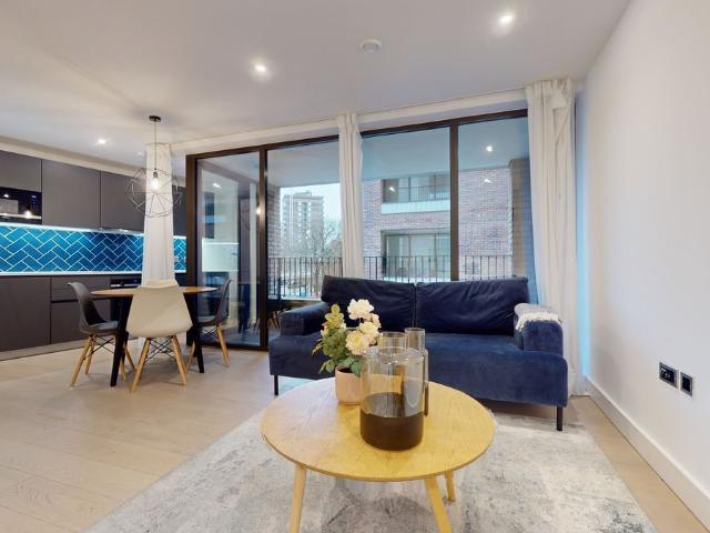 Gorsuch Place, London E2, 2 bed flat to rent, £3,200 pcm | PrimeLocation