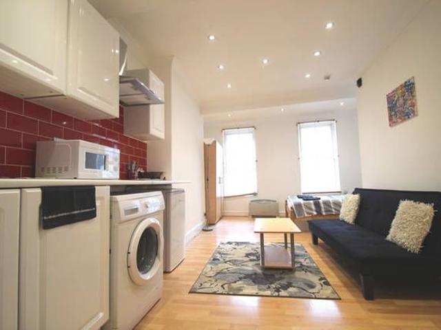 Goswell Road, Barbican EC1M, Studio to rent, £1,712 pcm | PrimeLocation